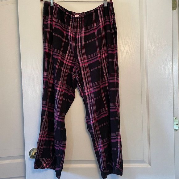 Victoria's Secret Other - VS PJ  SPARKLE THREAD BOTTOMS XL (gently worn) & DISCOUNTED SHIPPING 💎